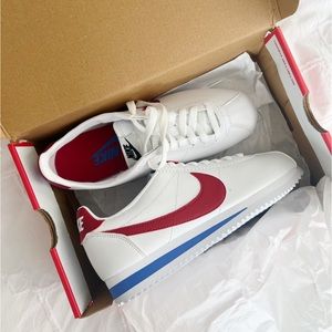 New Nike 6.5 Women shoes with the box